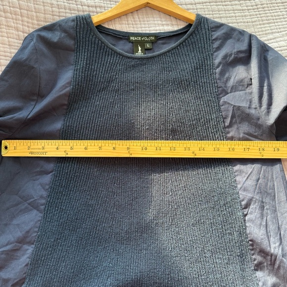 Peace of Cloth Cotton/Cashmere Navy Top, Size L - Picture 3 of 9